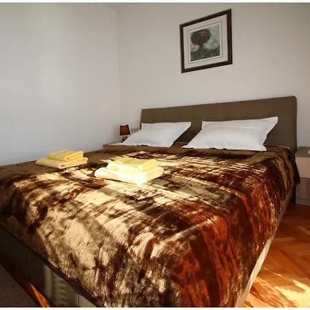 Rogoznica 1089a * Rogoznica (Sibenik-Knin)